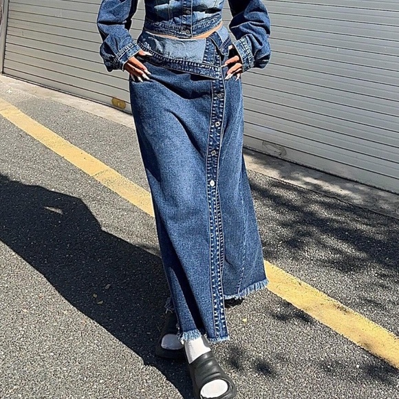 Plus Dark Wash High Waisted Button Denim Jean Maxi Skirt - Picture 4 of 5